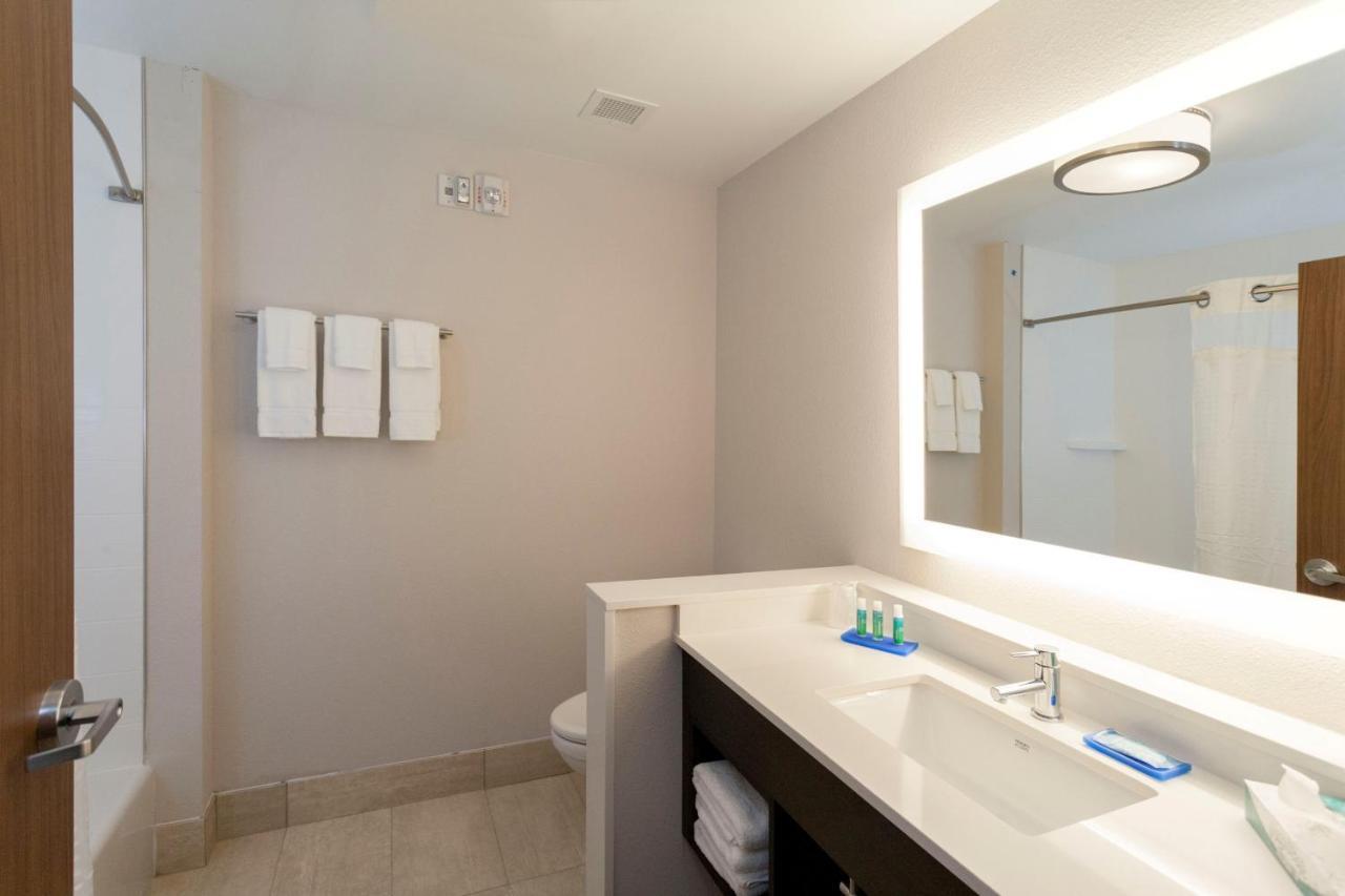 Holiday Inn Express - Blair By Ihg エクステリア 写真