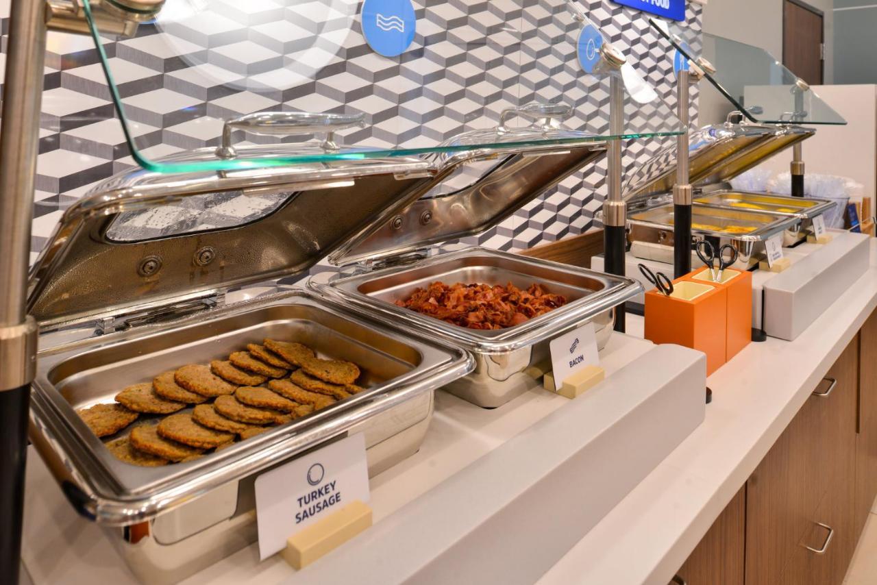 Holiday Inn Express - Blair By Ihg エクステリア 写真